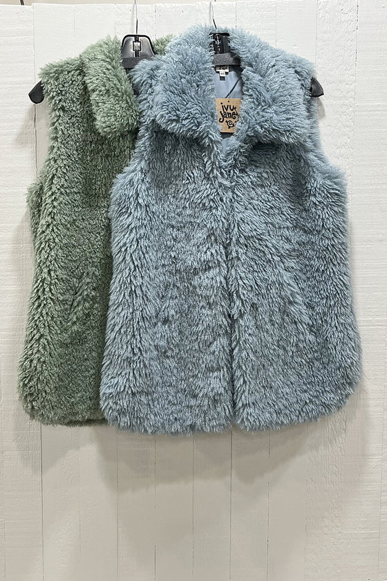 Ivy Jane Shaggy Vest Available in Blue and Green