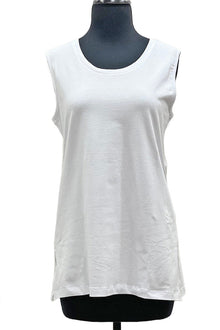  Dolcezza Essential Basics White Tunic Tank Knit Pullover Style 24505
