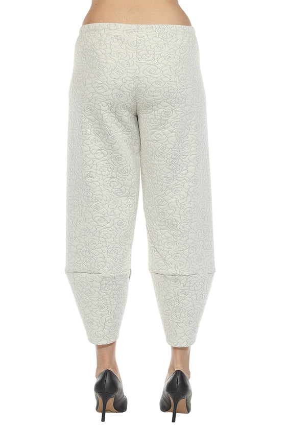 Inoah Quilted Tulip Hem Crop Pant in Ivory B137NB-IVORY