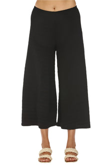  Inoah Wide Leg Waffle Capri Pants in Black B137WKB-BLACK