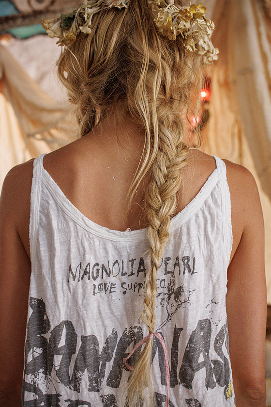 Magnolia Pearl Bananas Por Vida Lana Tank in True - TANK423-TRUE-OS