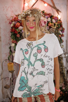  Magnolia Pearl Ducks Love Strawberries T in True - TOP2756-TRUE-OS
