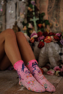  Magnolia Pearl Two Birds MP Socks in Valentine Pink - SOCKS132-VALPK-OS
