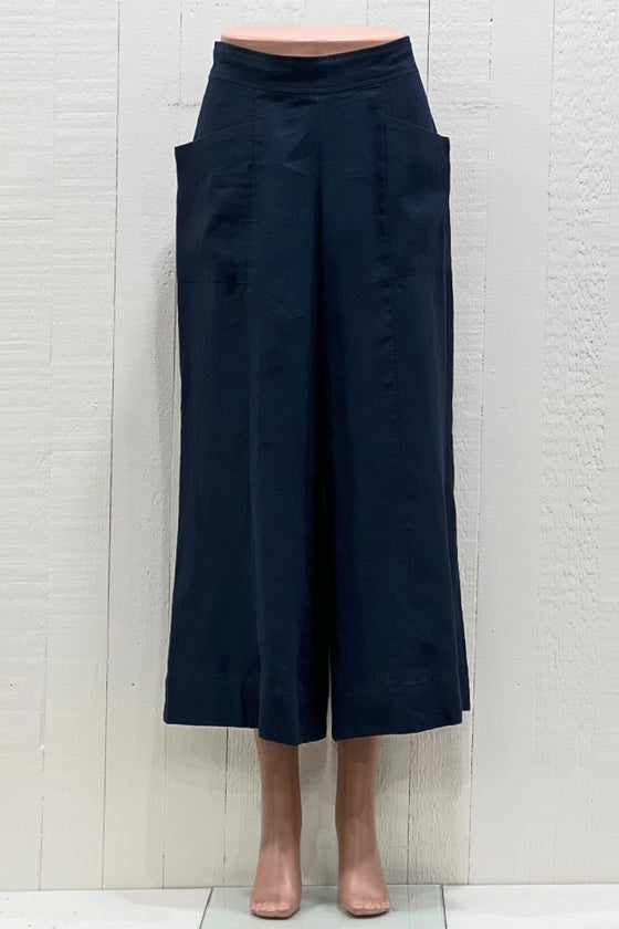 Ivy Jane Slouch Pocket Pant in Navy